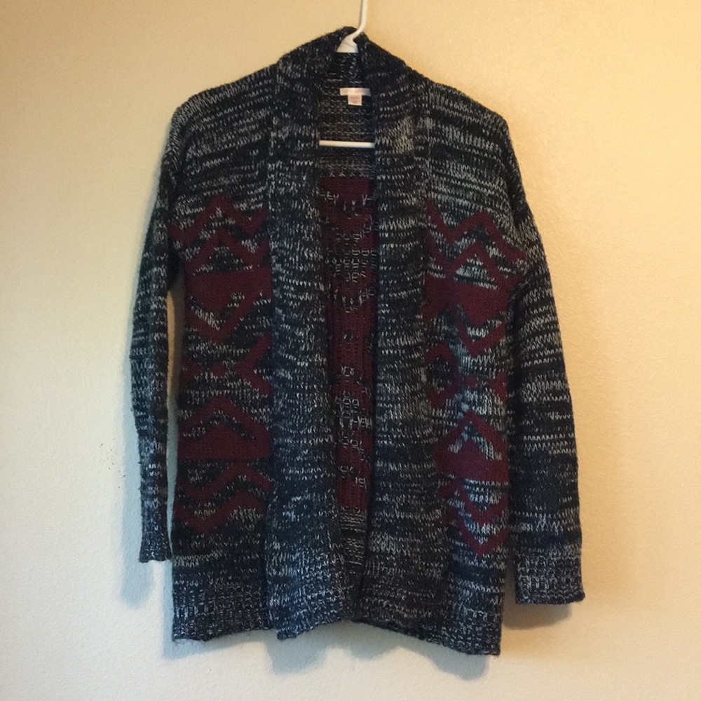 Black and White Marled Cardigan w/ Maroon Design